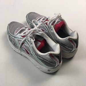 brooks dyad 6 womens 2018